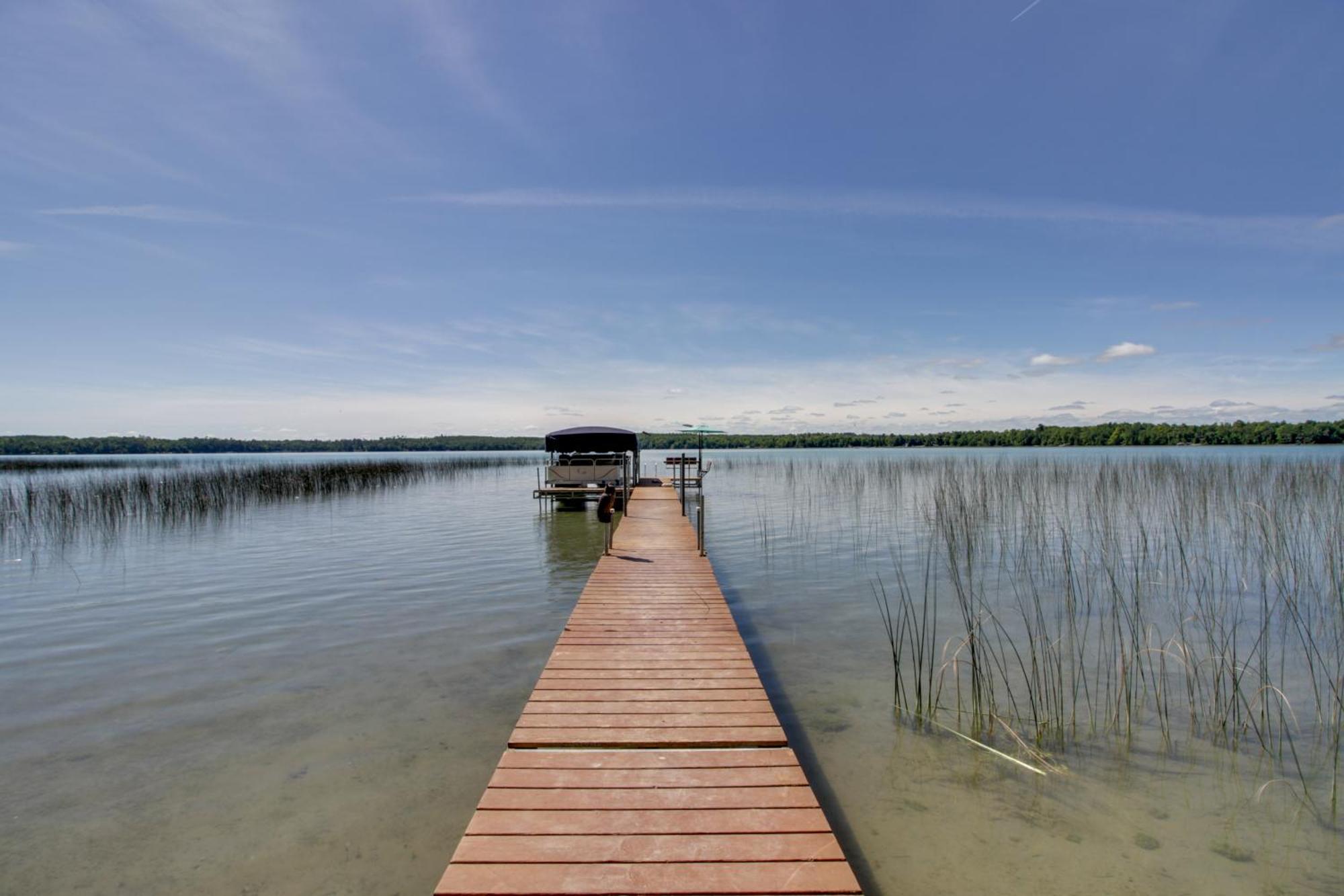 Lakefront Deer River Apt With Dock, Fire Pit And Patio ภายนอก รูปภาพ